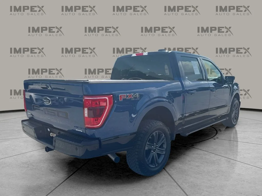 Used 2023 Blue Ford XLT image 3