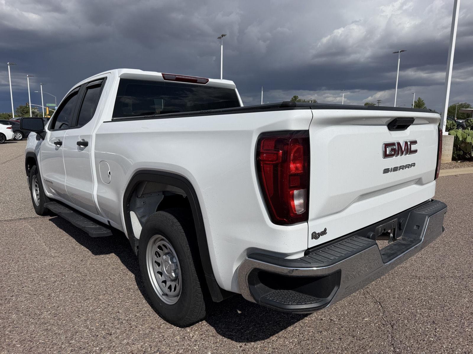 Used 2023 Summit White GMC Pro image 3
