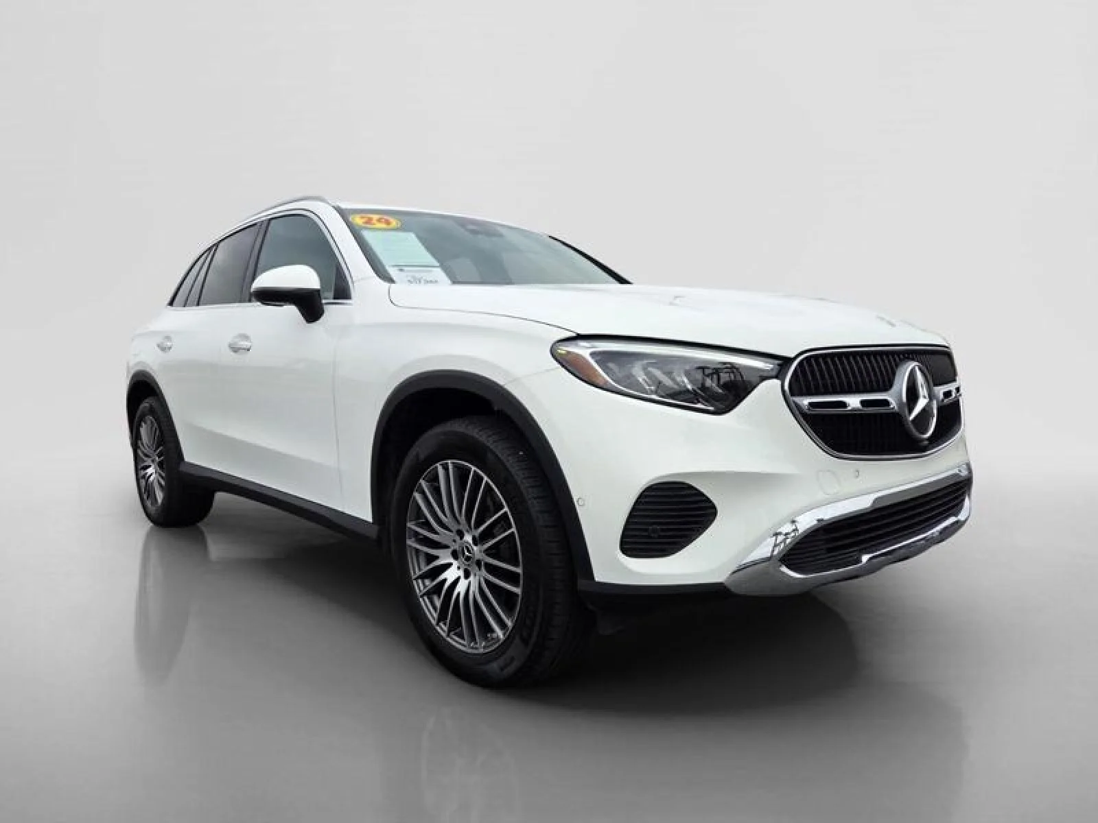 Certified Used 2024 Polar White Mercedes-Benz GLC 300 image 7