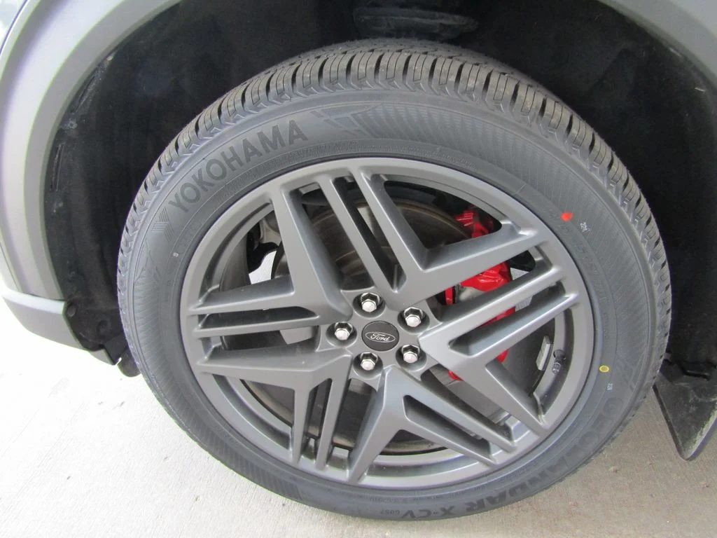 Used 2025 Gray Ford ST-Line image 29