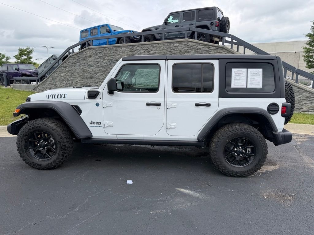 Used 2025 White/off-white Jeep Willys 4xe image 7