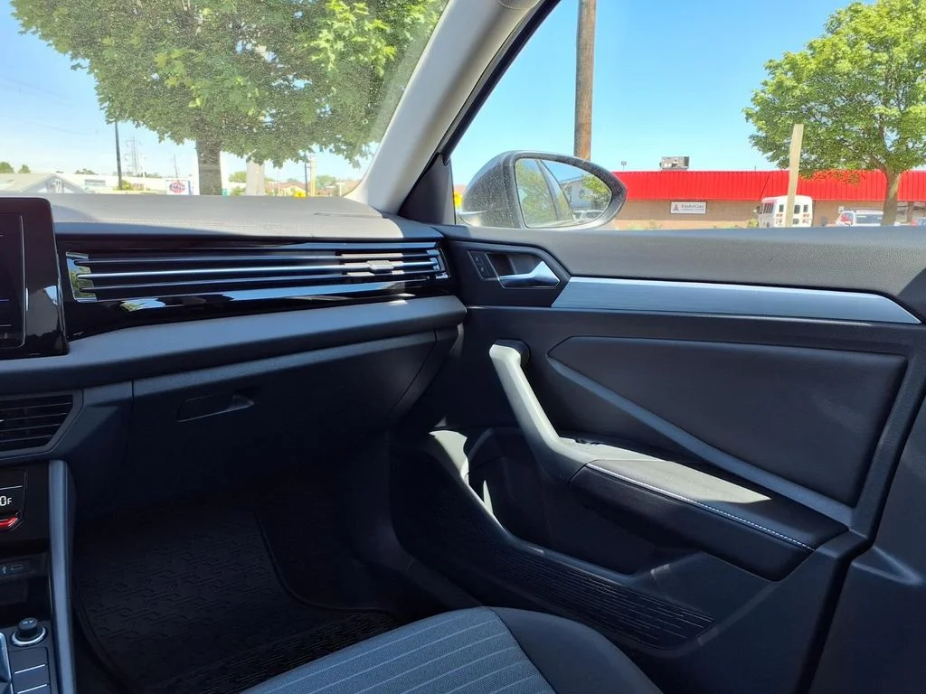 New 2026 Platinum Gray Metallic Volkswagen 1.5T S image 21