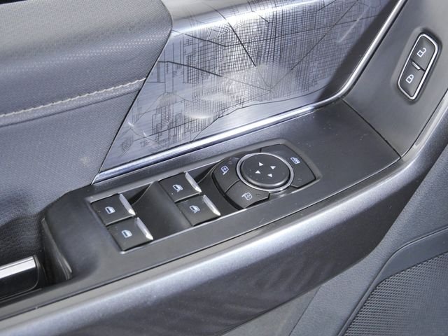 Used 2021 Black Ford XLT image 21