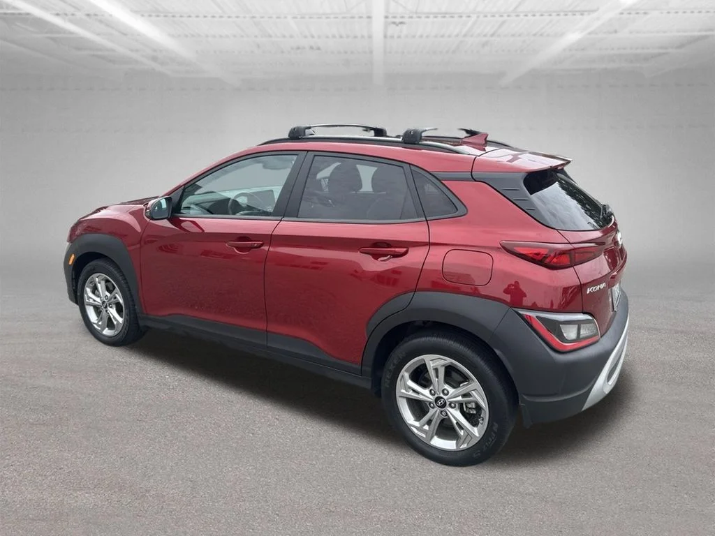 Used 2023 Red Hyundai SEL image 2