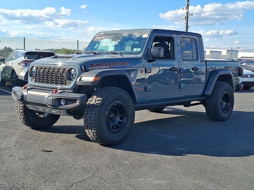 Used 2026 Gray Jeep Mojave image 3
