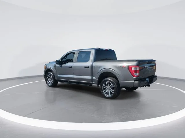 Used 2022 Gray Ford XL image 6