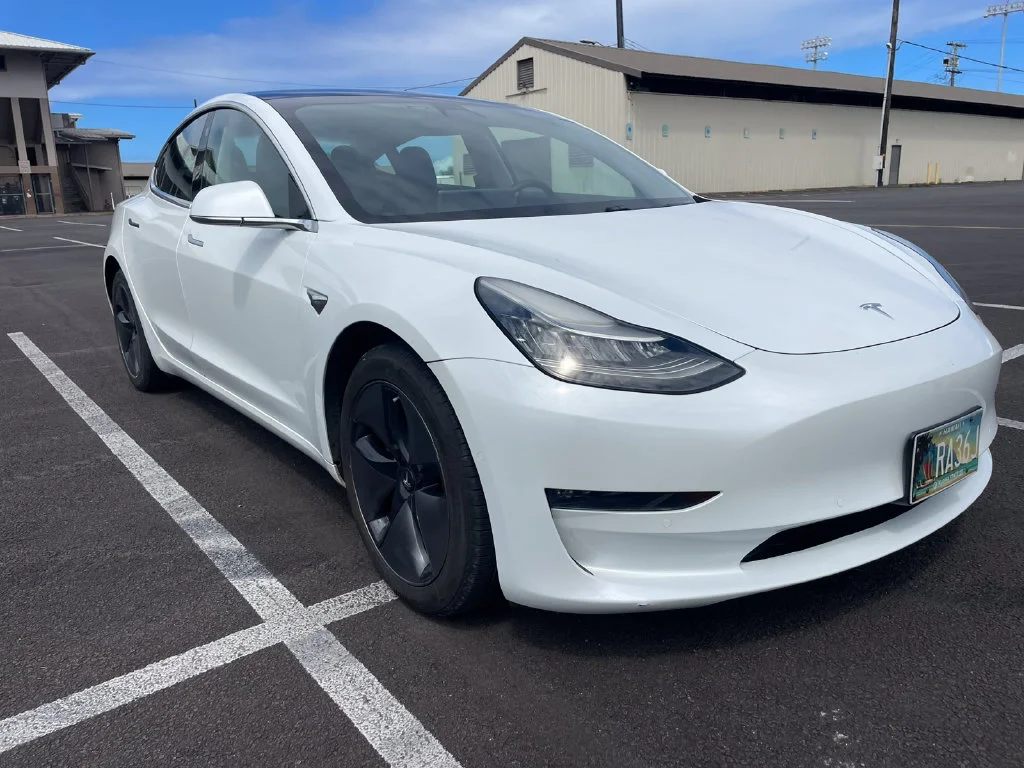 Used 2018 White Tesla Long Range image 3