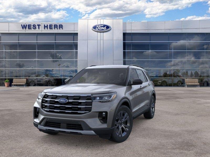 Used 2026 Carbonized Gray Metallic Ford Active w/200A Pkg image 3