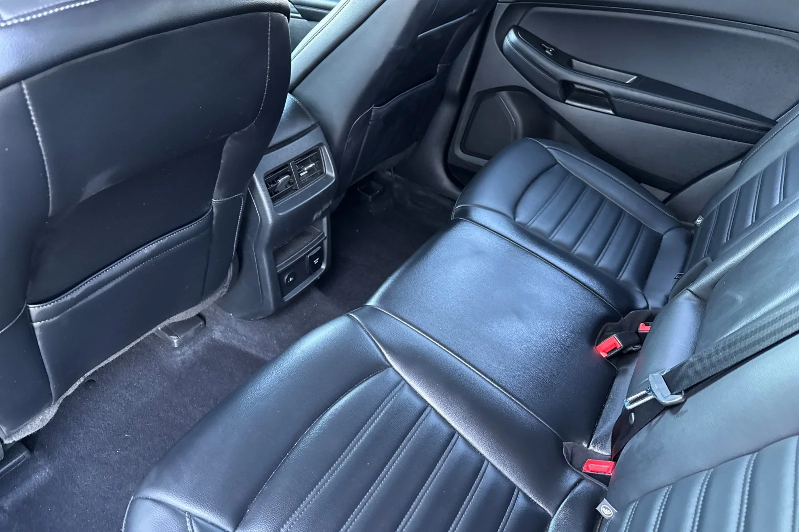 Used 2023 Gray Metallic Ford SEL image 12