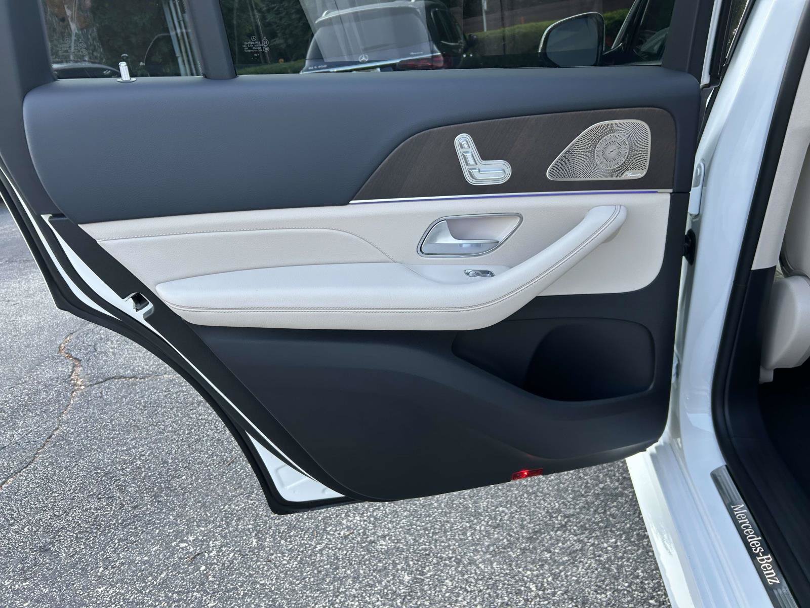 New 2027 Polar White Mercedes-Benz GLS 450 4MATIC® SUV image 36