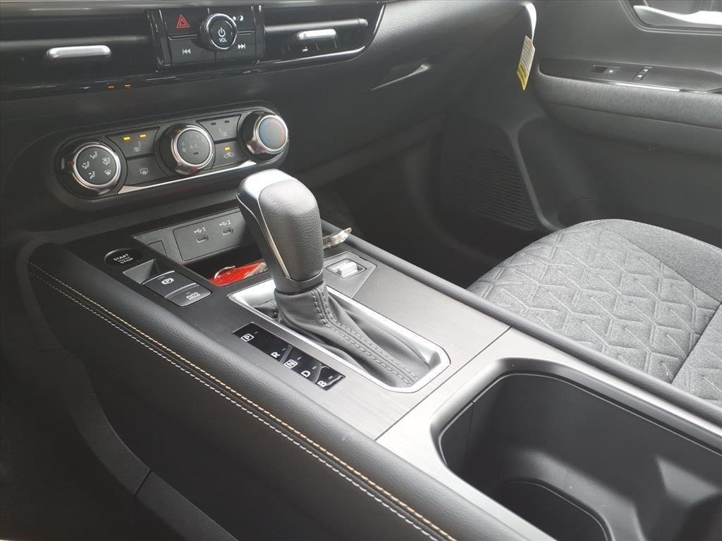 2025 Nissan Kicks SV AWD - Photo 20