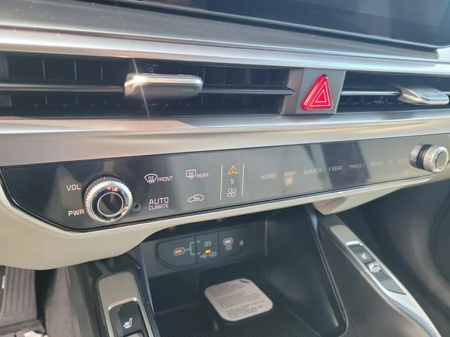 New 2026 Wolf Gray Kia S image 23