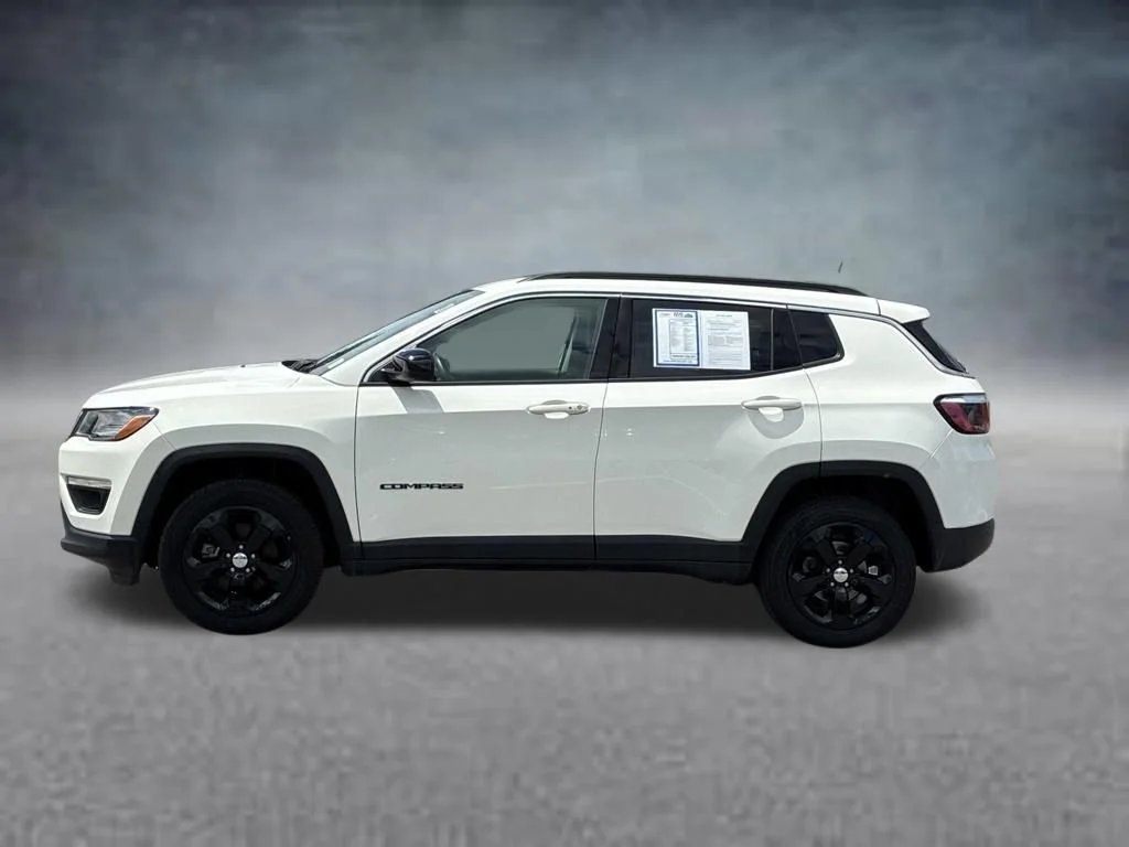 Used 2019 White Clearcoat Jeep Latitude image 2