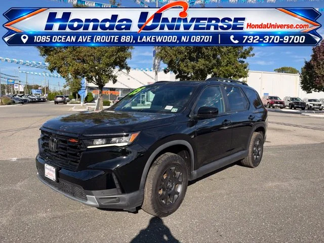 Certified Used 2025 Crystal Black Pearl Honda TrailSport image 1