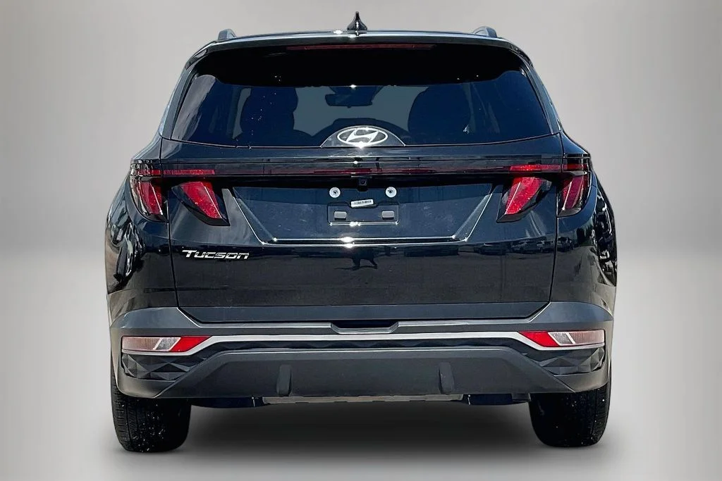Used 2024 Black Hyundai SEL image 6