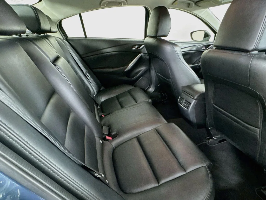 Used 2015 Blue Reflex Mica Mazda i Touring image 31
