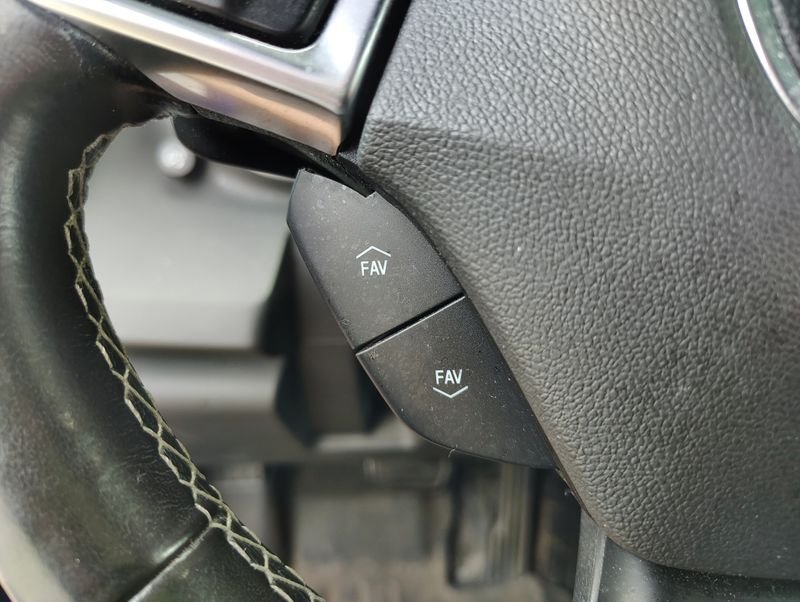 Used 2018 Blue Chevrolet 1LT image 11