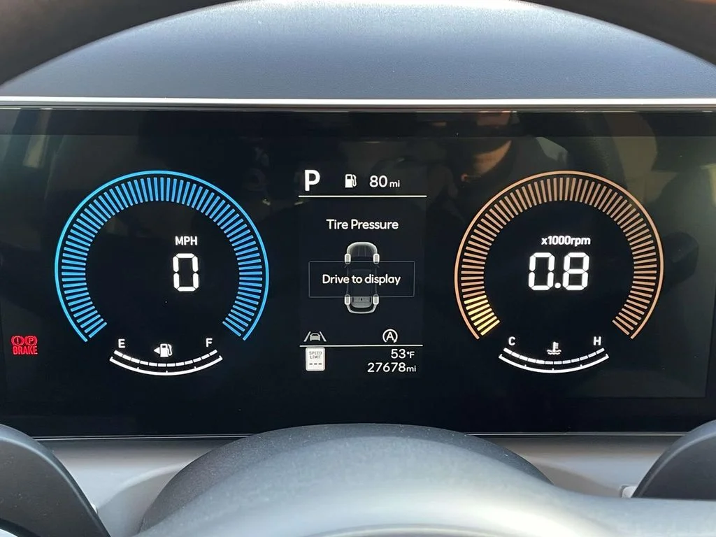 Certified Used 2025 Serenity White Pearl Hyundai SEL image 14