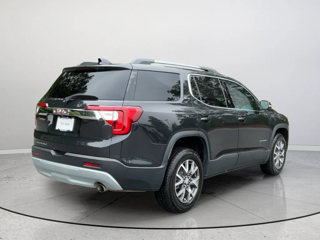 Used 2020 Black GMC SLE image 7