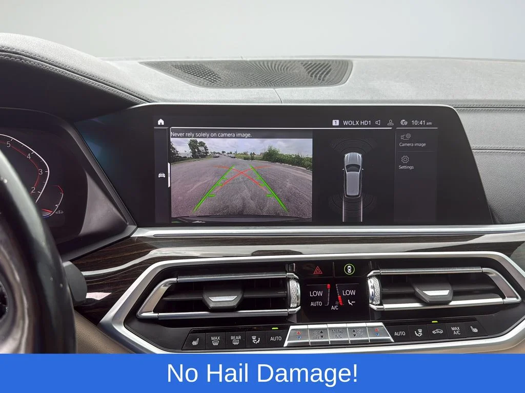 Used 2019 Black BMW xDrive40i image 13