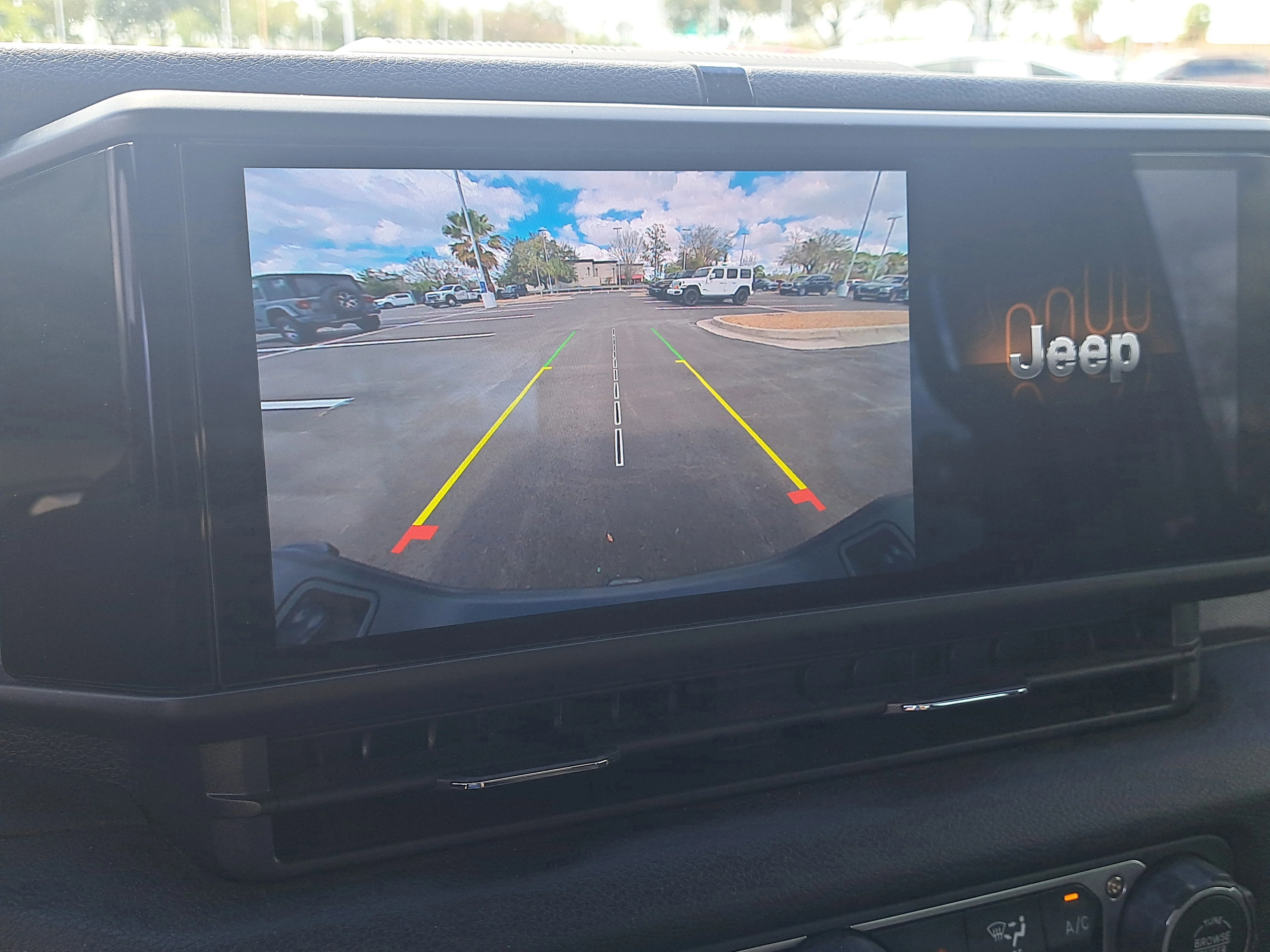 Used 2025 41 Jeep Sport image 46