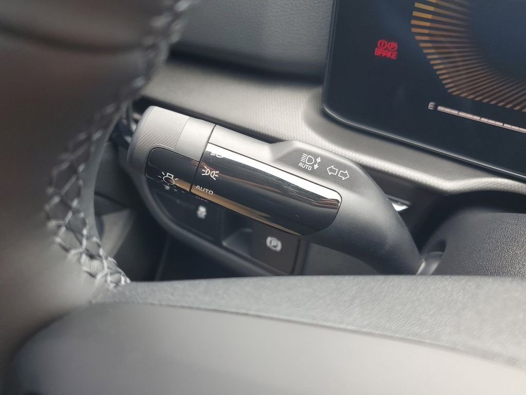 New 2026 Gray Kia LX image 28
