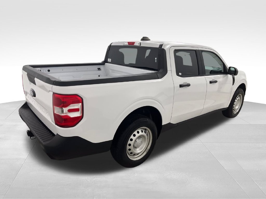 Used 2025 White Ford XLT image 5