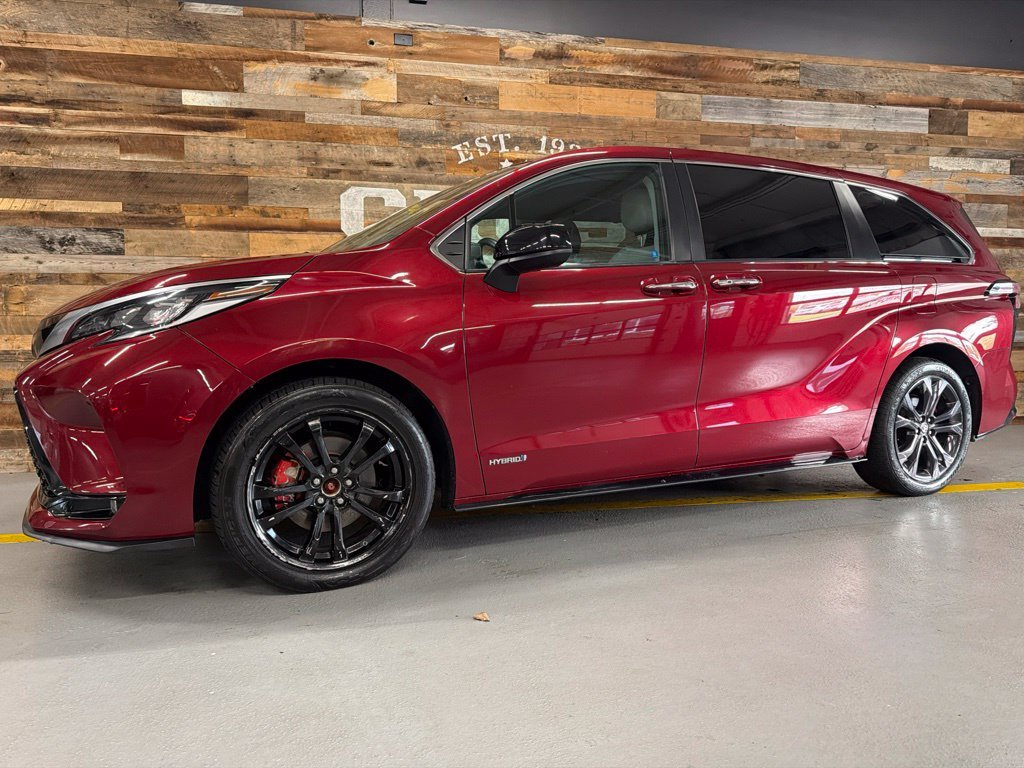 Used 2021 Pearl Toyota XSE image 12