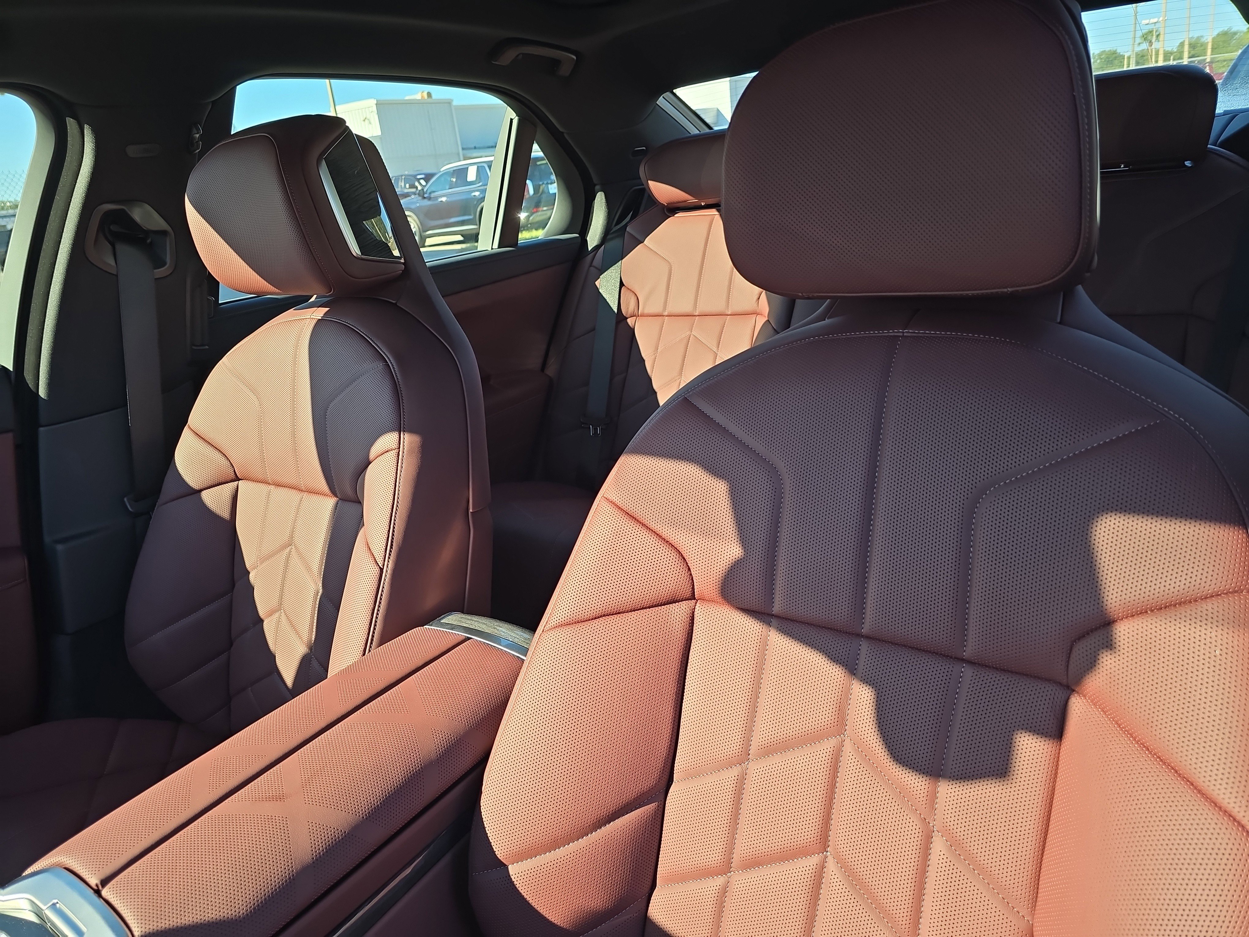 2026 BMW i7 50 - Photo 22