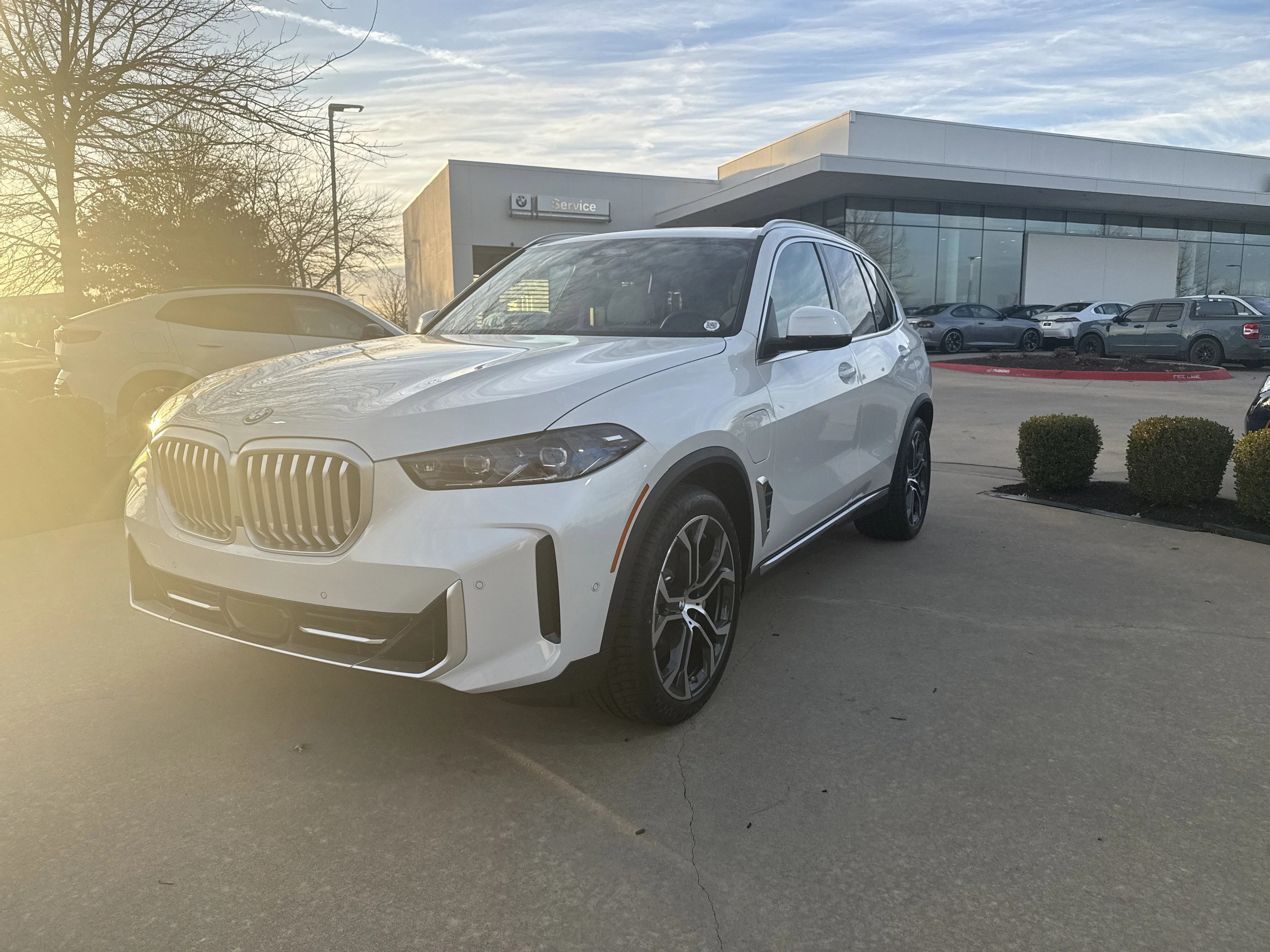 2026 BMW X5 xDrive50e's photo