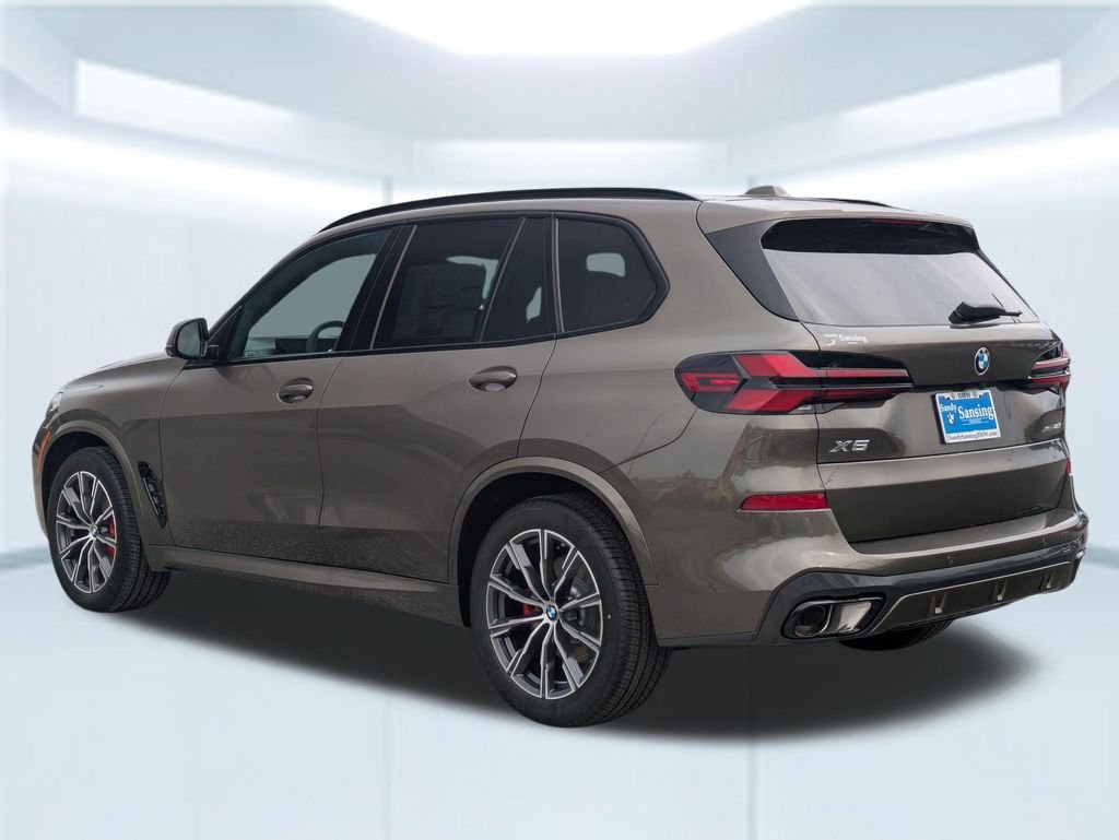 New 2026 Manhattan Green Metallic BMW xDrive40i image 3