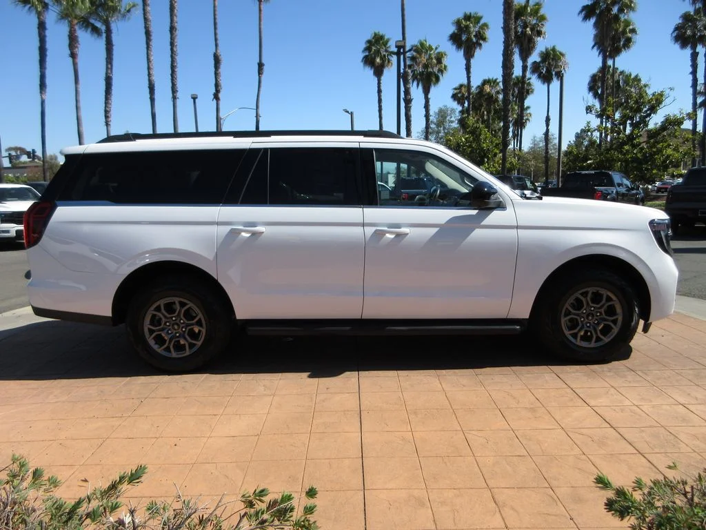 Certified Used 2025 Oxford White Ford Active image 5