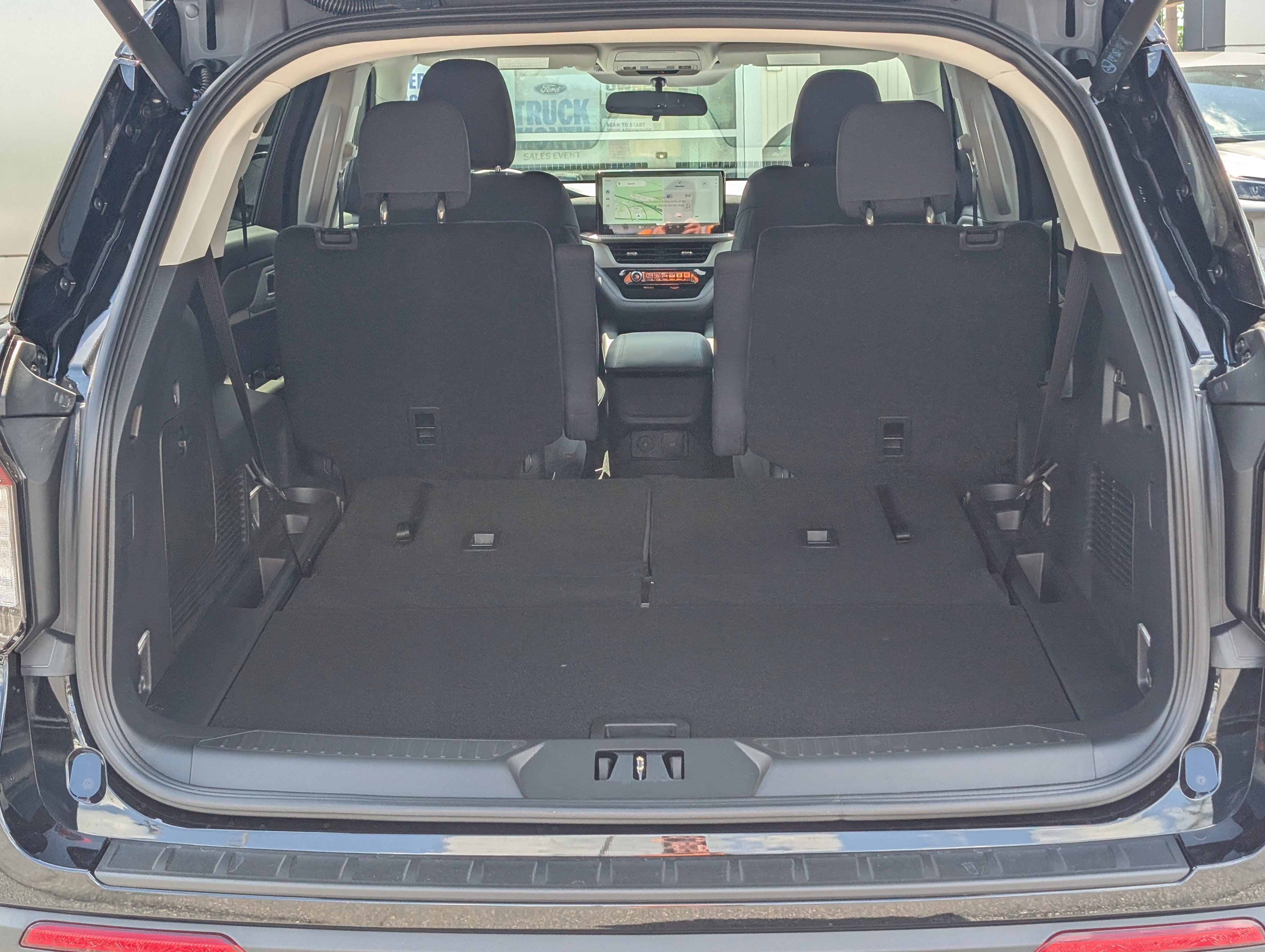 New 2026 Agate Black Metallic FORD Active image 11