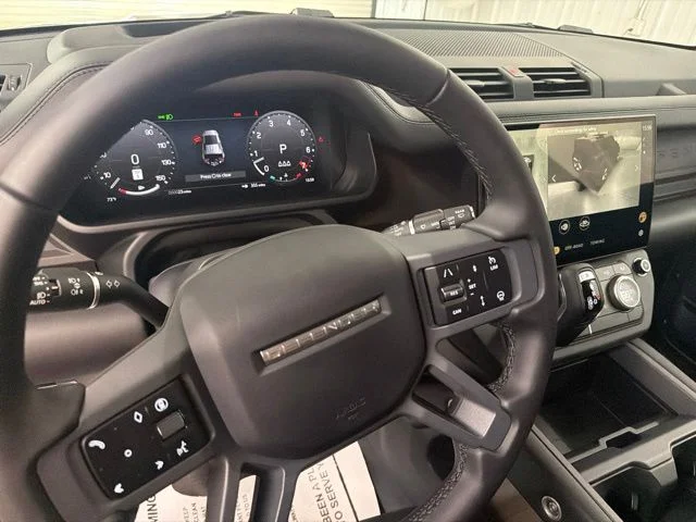New 2026 Gondwana Stone Metallic Land Rover X-Dynamic SE image 35