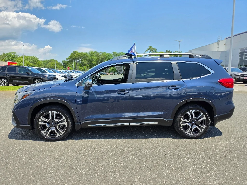 Certified Used 2023 Cosmic Blue Pearl Subaru Limited image 20
