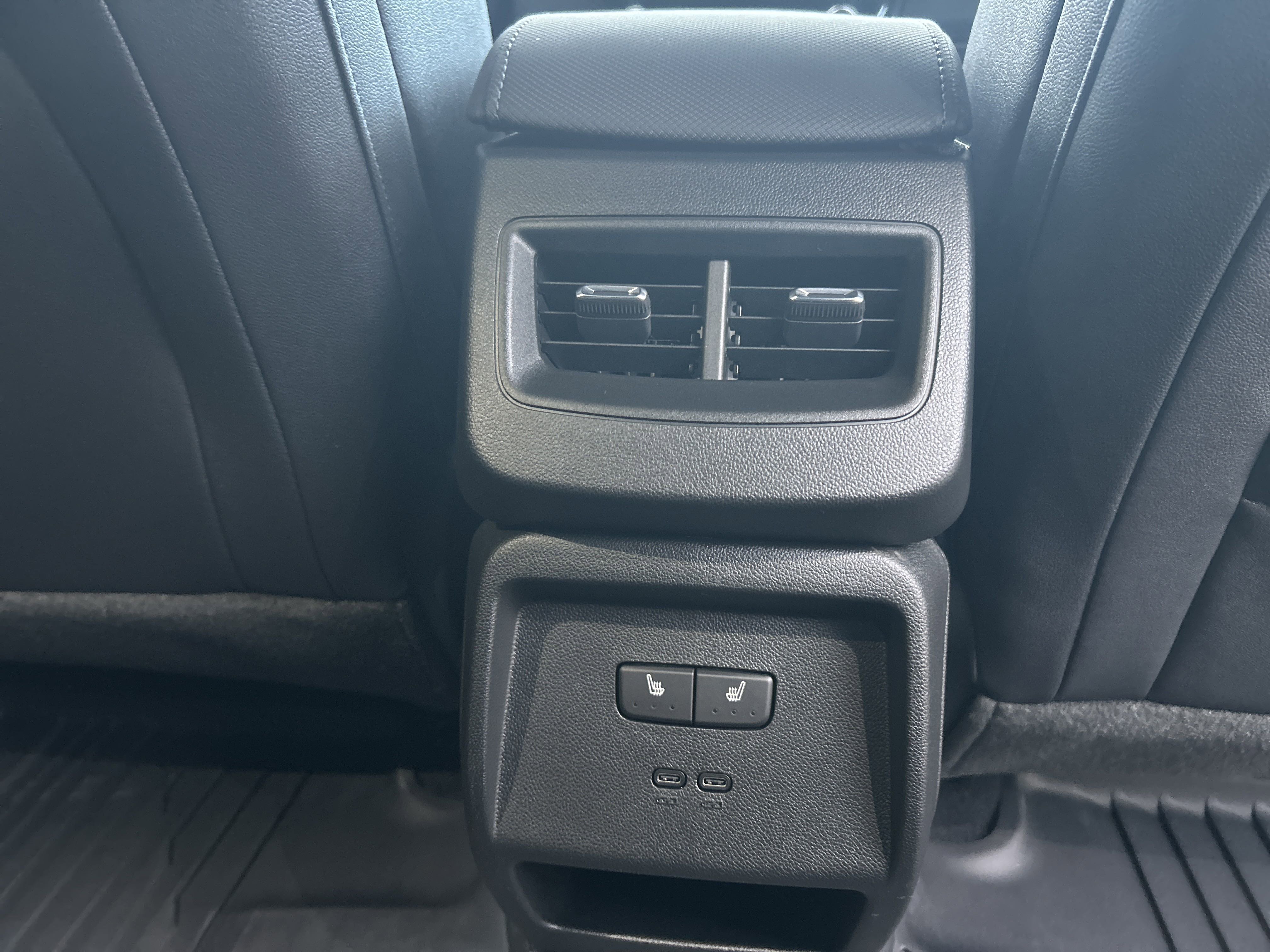 2026 Chevrolet Equinox EV RS - Photo 12