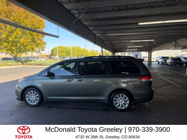 Used 2011 Green Toyota Limited image 8