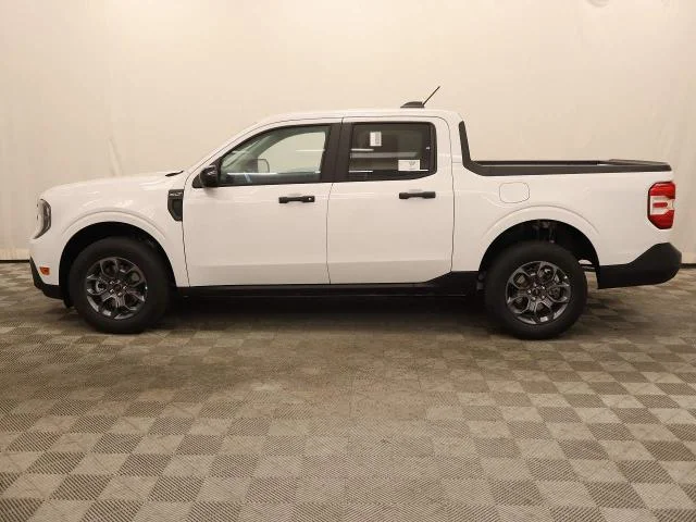 New 2026 Oxford White Ford XLT image 24