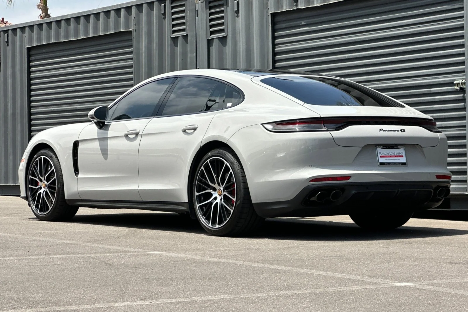 Used 2023 Chalk Porsche 4S image 3