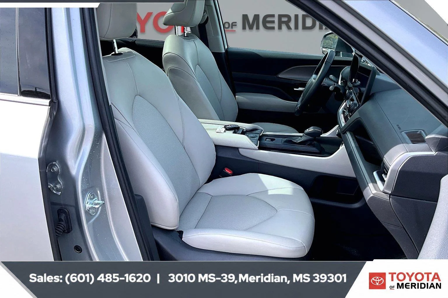 Used 2025 Celestial Silver Metallic Toyota XLE image 6