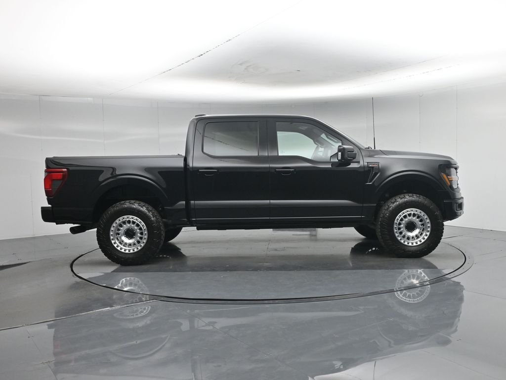Used 2025 Black Ford XLT image 28