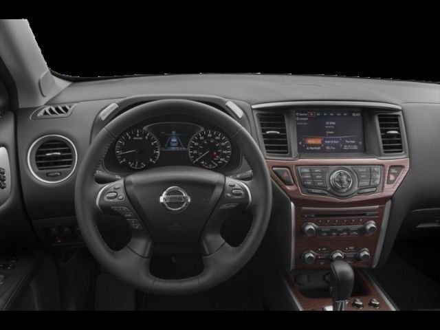 Used 2020 White Nissan Platinum image 4
