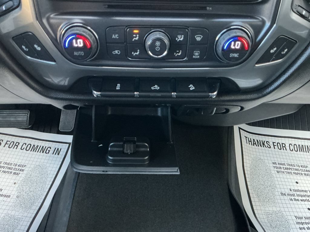 Used 2015 VICTORY RED Chevrolet LT image 16