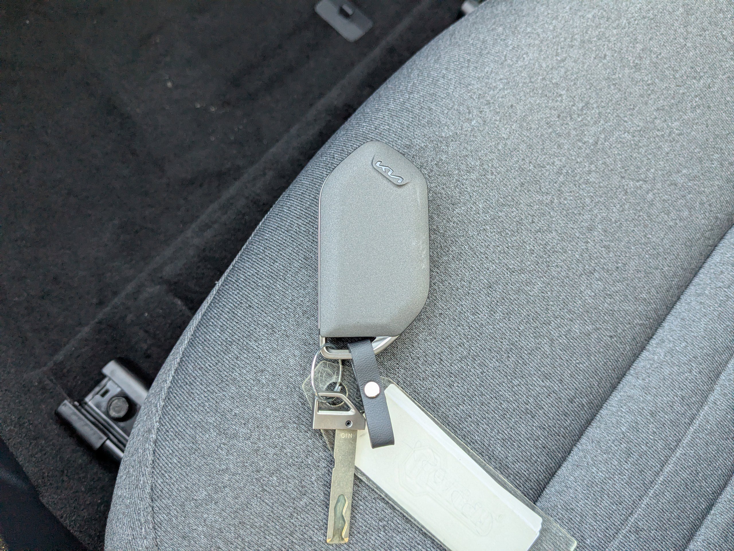 New 2025 Snow White Pearl Kia EX image 35