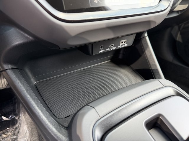 New 2026 ICE SILVER METALLIC Subaru Premium image 45