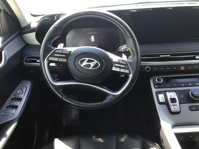 Used 2024 Silver Hyundai SEL image 13