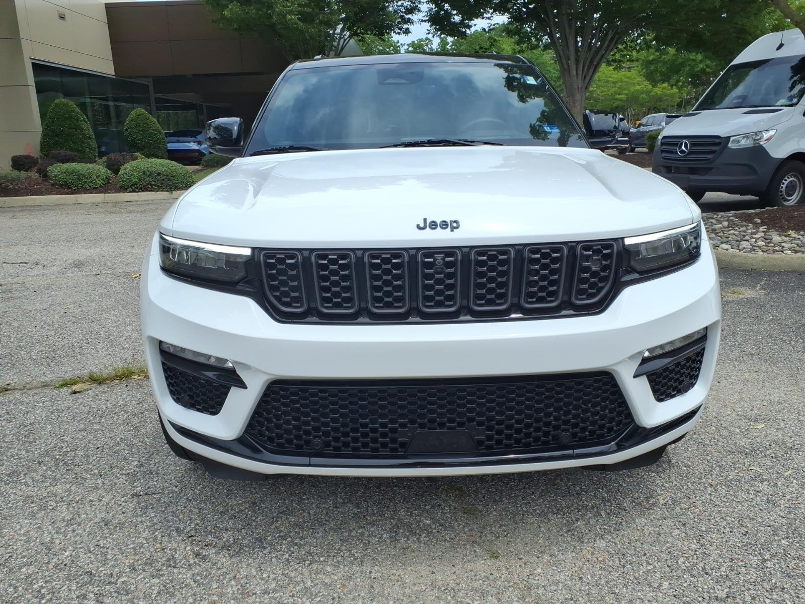 Used 2025 Bright White Clearcoat Jeep Summit Reserve image 2