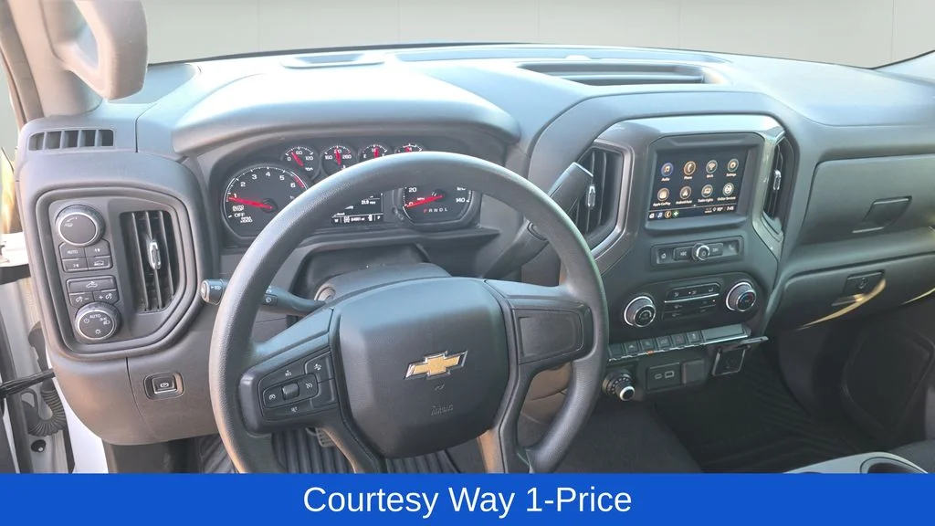 Used 2023 White Chevrolet Custom image 12