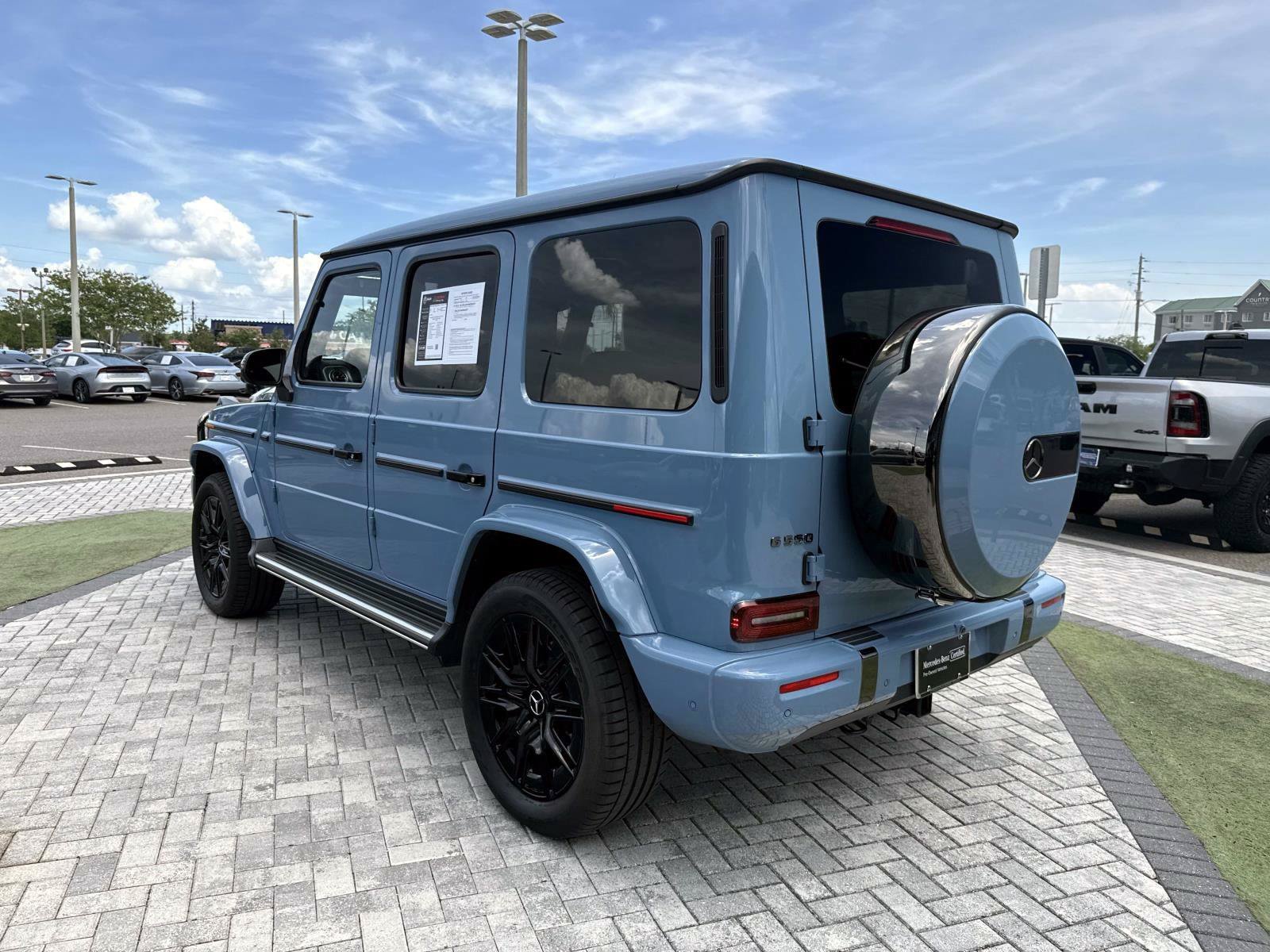 Certified Used 2026 MANUFAKTUR Signature China Blue Mercedes-Benz G 550 image 4