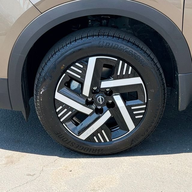 New 2026 Canyon Bronze Metallic Nissan SV image 13